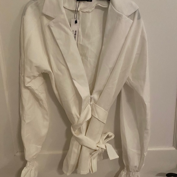 White Boohoo Front blouse - Picture 5 of 6